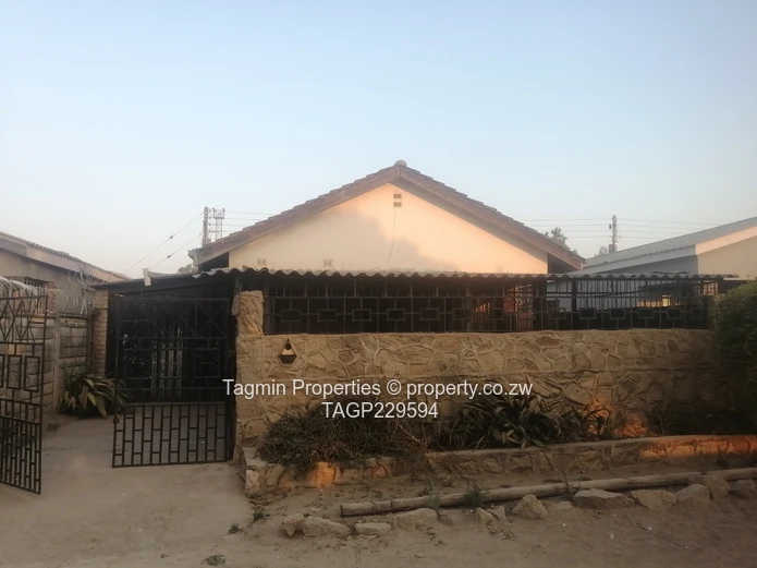 Zengeza 1 house for Sale