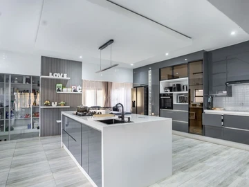 4 Bedroom House