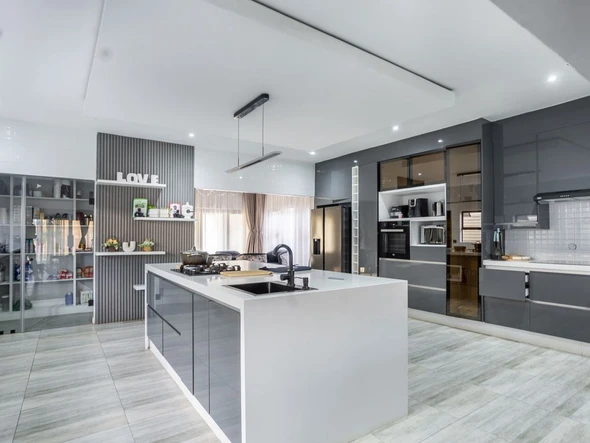 4 Bedroom House