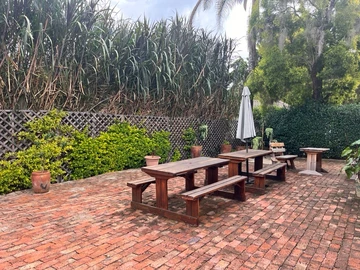2 Bedroom Garden Flat