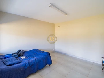 Commercial & Industrial Land