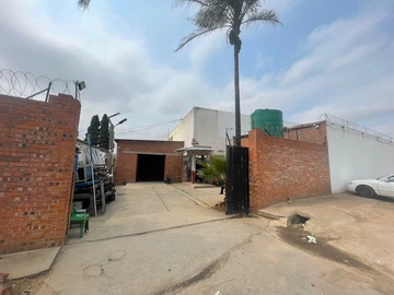 Warehouse & Factory