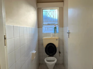 2 Bedroom Garden Flat