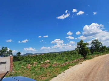 Commercial & Industrial Land