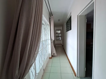 6 Bedroom House