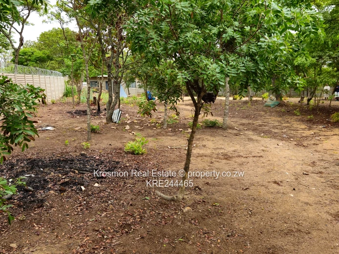 Secure 2,330 m² Residential Stand in Roodsflvie Marondera