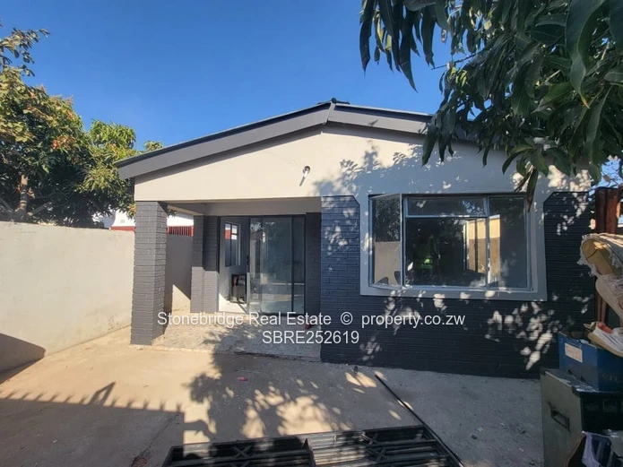 3 Bedroomed house in Cowdray park for sale