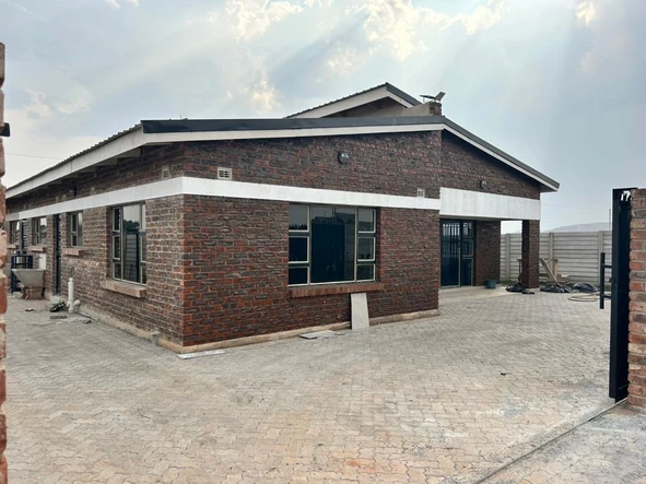 2 Bedroom Garden Flat