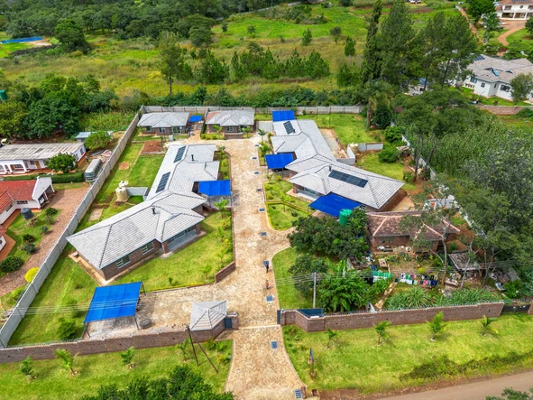 4 Bedroom Flat & Apartment