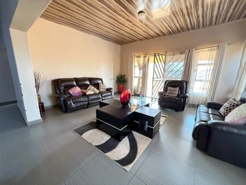 5 Bedroom House