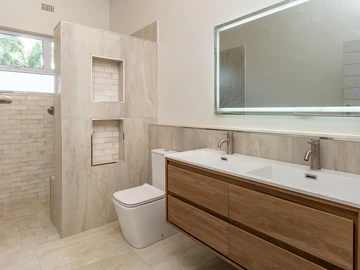 6 Unit Townhouse Complex