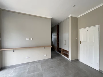 3 Bedroom Garden Flat