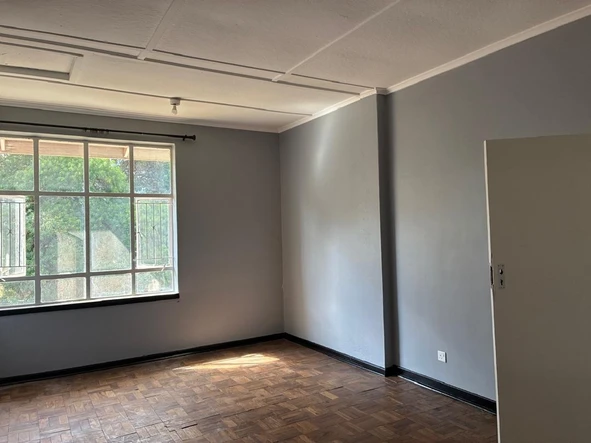 Flat & Apartment