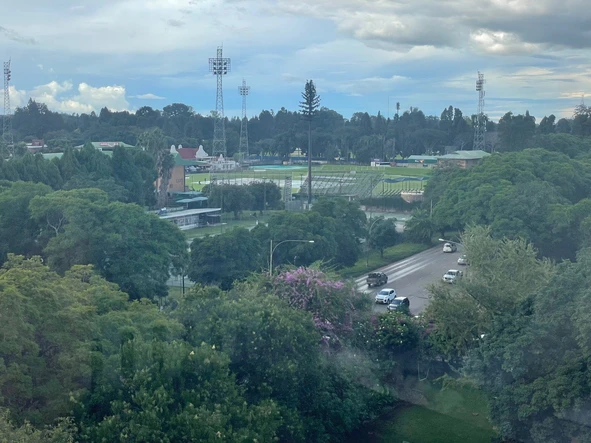 2 Bedroom Flat & Apartment