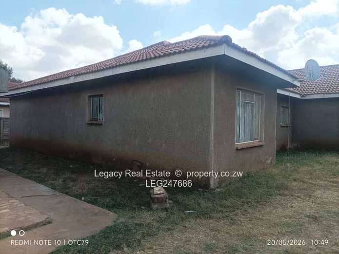 Prime Westgate Family Home With Cottage For Sale