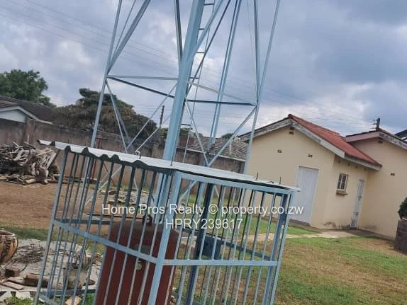 Spacious 4BR Emerald Hill Home on 2030m² — Borehole