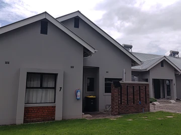3 Bedroomed Townhouse For Rent In Highlands