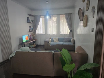 2 Bedroom Flat & Apartment