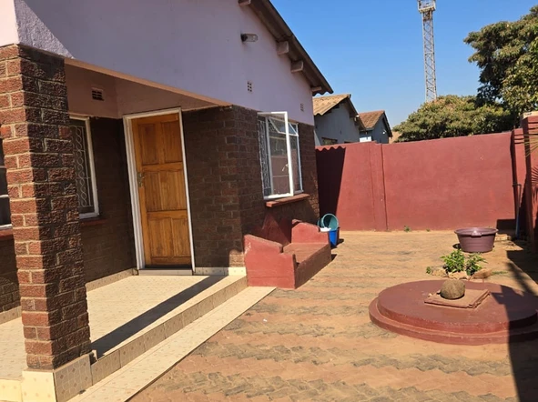 5 Bedroom House