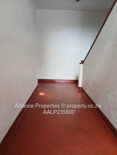 Spacious Simplex 2-Bedroom Flat with Garage & Playground Access