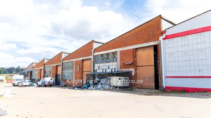 Msasa Warehouse 748m² - A choice of 2 units 