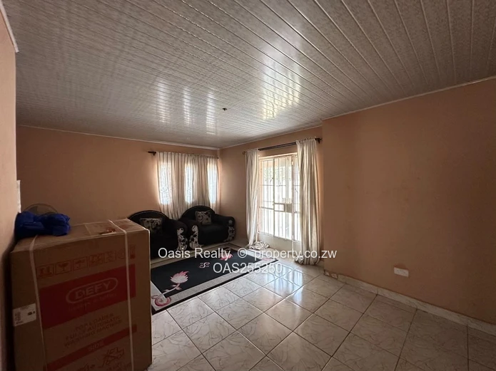 Home To Let In Mainway Meadows