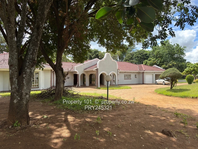 Price on application-Rental 5 bedrooms house in Borrowdale west