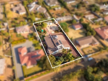 6 Bedroom House