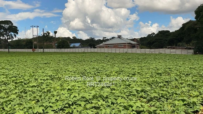 Agriculture land in Glen Forest