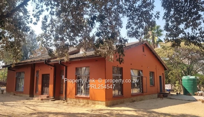 Conveniently Located Property Near Cleveland Road