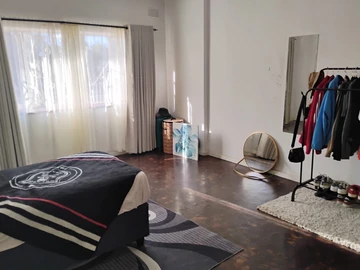 3 Bedroom Flat & Apartment