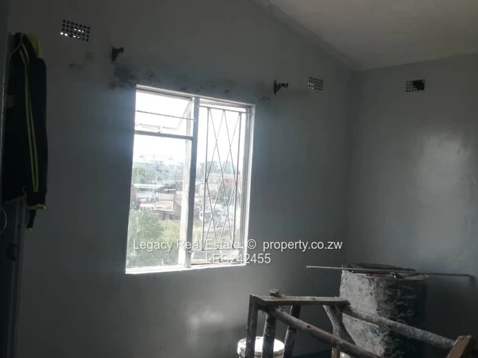 Willowvale 2-Bedroom Flat for Sale (3rd Floor)