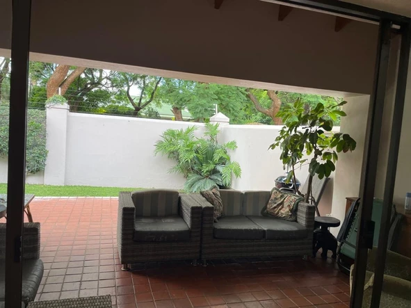 3 Bedroom Flat & Apartment