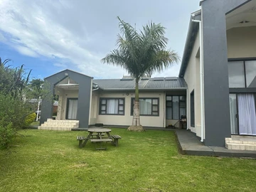 3 Bedroom Garden Flat