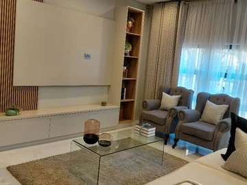 3 Bedroom Flat & Apartment