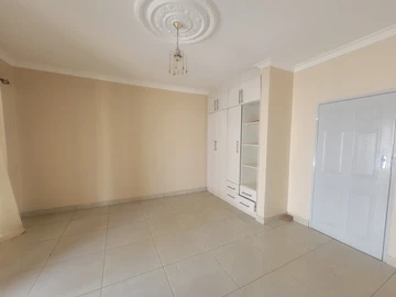 8 Bedroom House