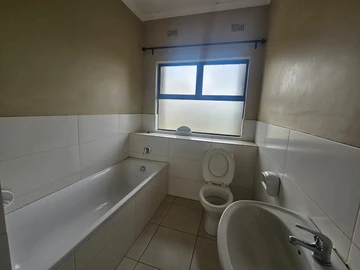 3 Bedroom Garden Flat