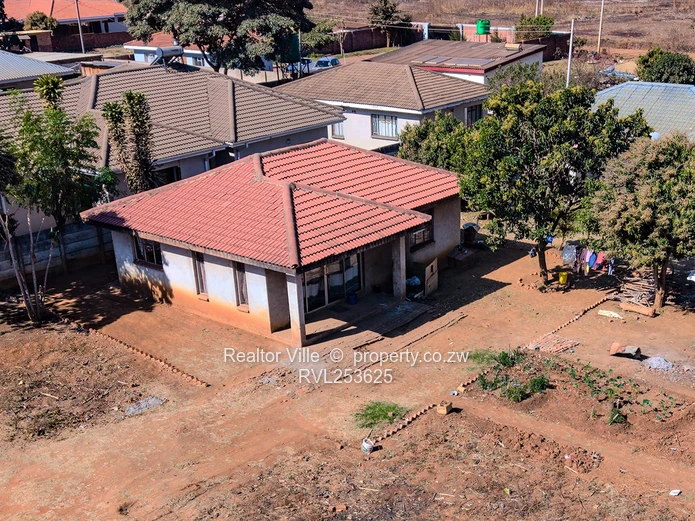 1000m² Stand with Gravel Road Frontage in Belvedere