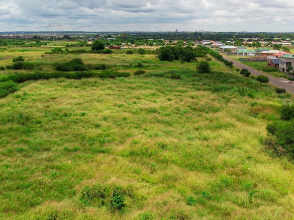 Commercial & Industrial Land