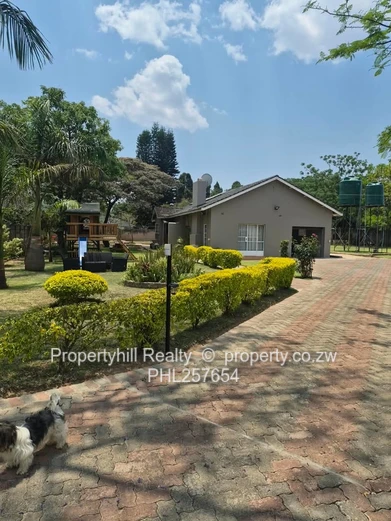 Greendale 3 bedroomed house & 2 bedroomed Cottage (Sole Mandate)
