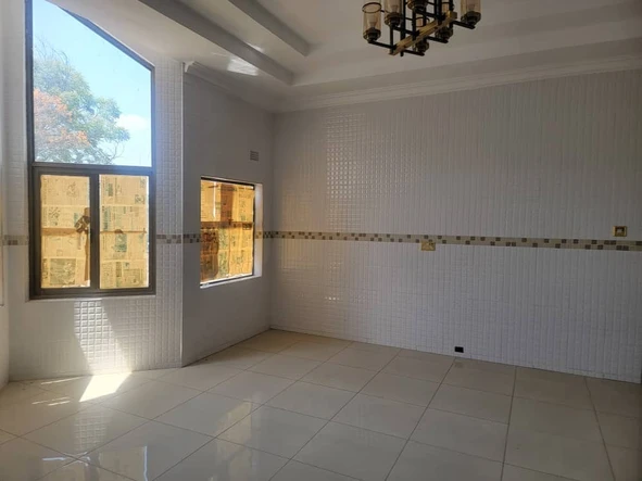 6 Bedroom House