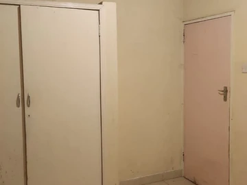 Flat & Apartment