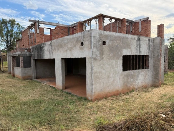 6 Bedroom House