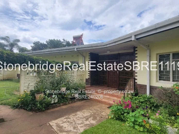 Elegant 4 Bedroomed House in Kumalo for sale