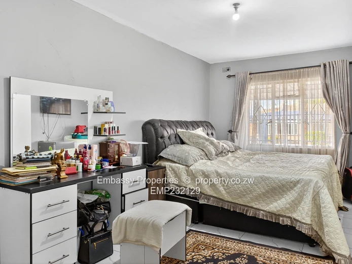 Tynwald North Neat For Bedroomed House