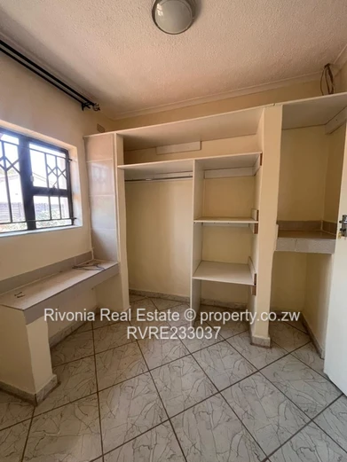 Charming house large land ideal for redevelopment 