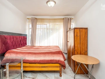 Flat & Apartment