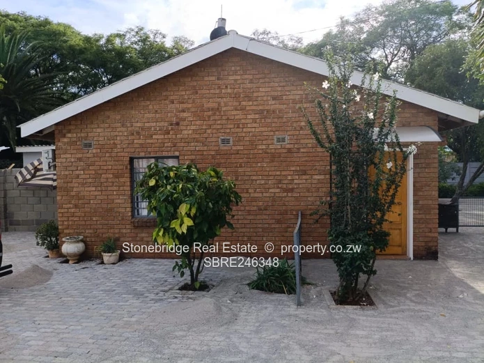 Modern Air BnB in Suburbs for short term rental