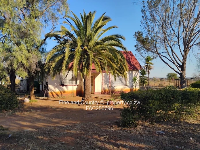  5.8 Acre Plot For Sale – Woodville