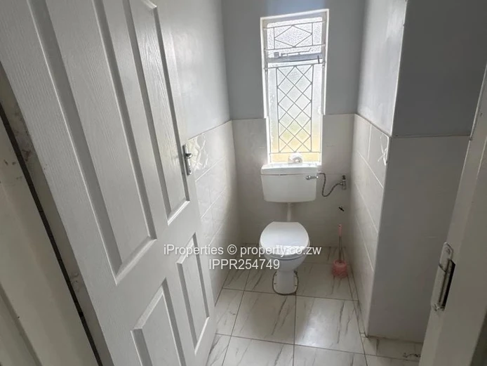 Bright 3-Bed Avondale Home with Garden, Garage & Solar